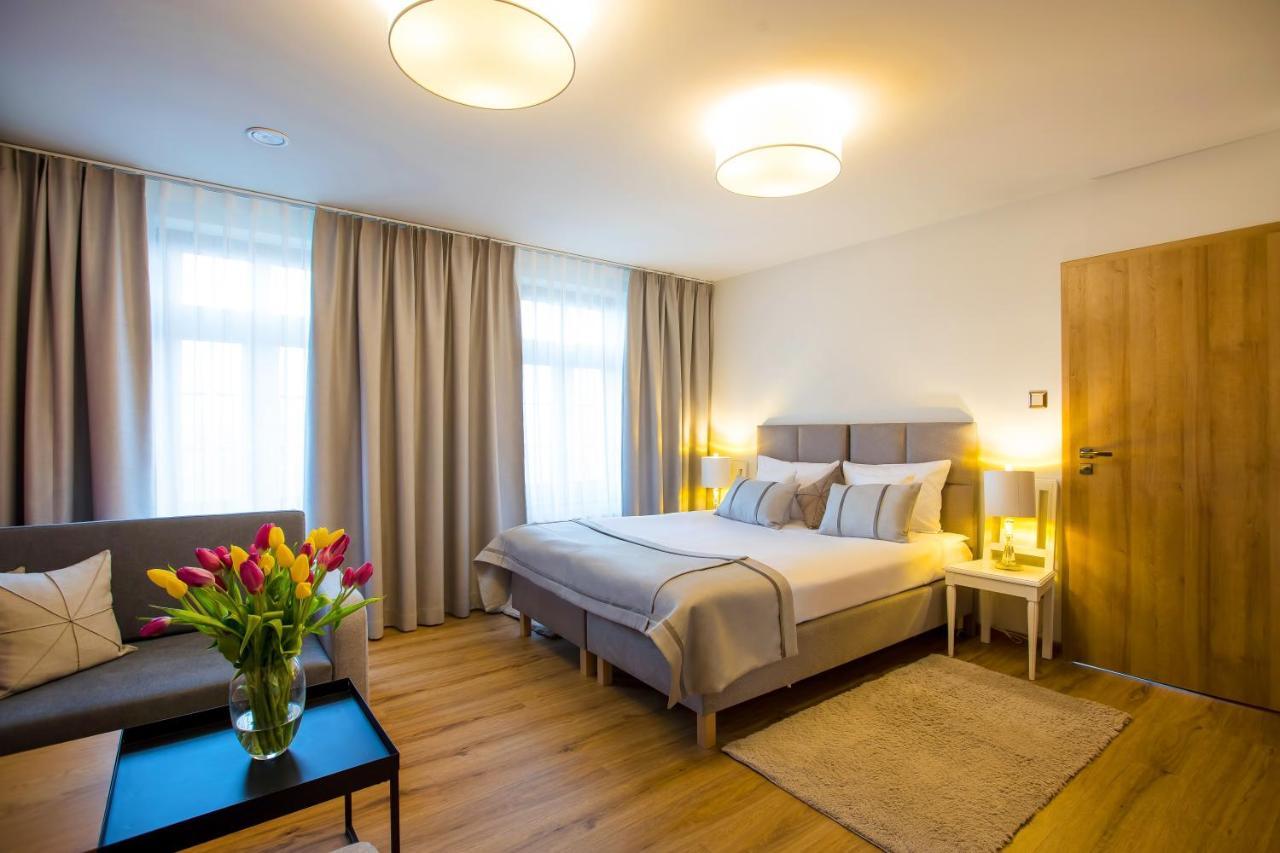 Hotel I Restauracja Na Skarpie Zabkowice Slaskie Exteriör bild